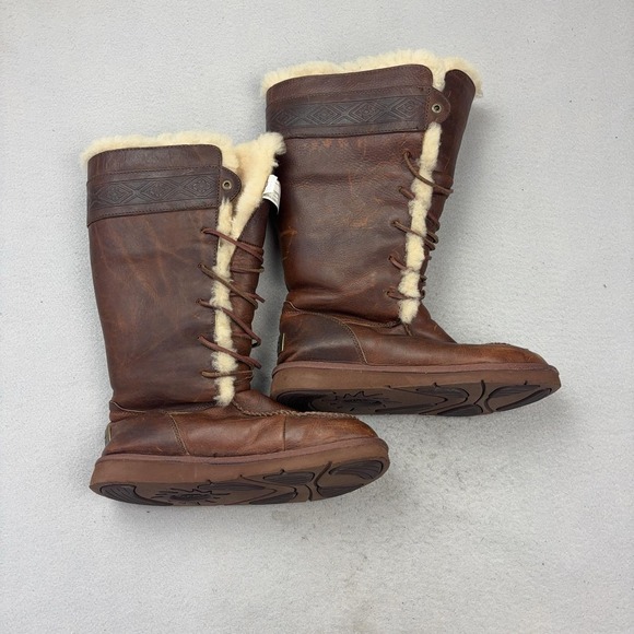 UGG Shoes - UGG Tularosa Boots Womens Sz 8 Brown Leather Shearling Lined Lace Up Winter 3328